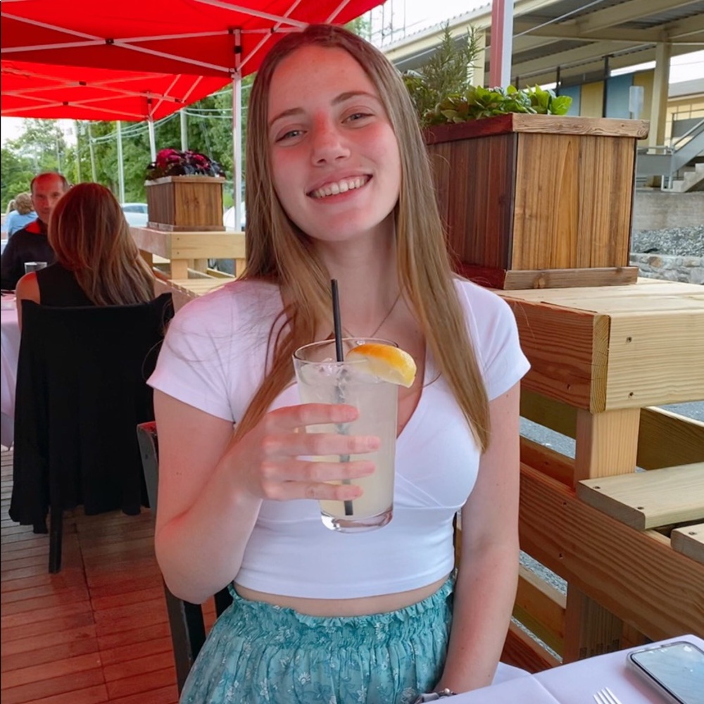 Meet your Posher, Bri